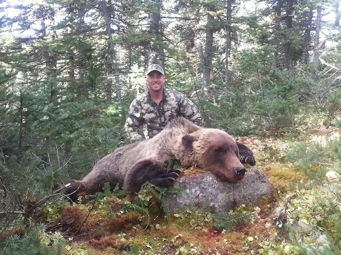 Yukon Spring Grizzly Bear Hunt 10202