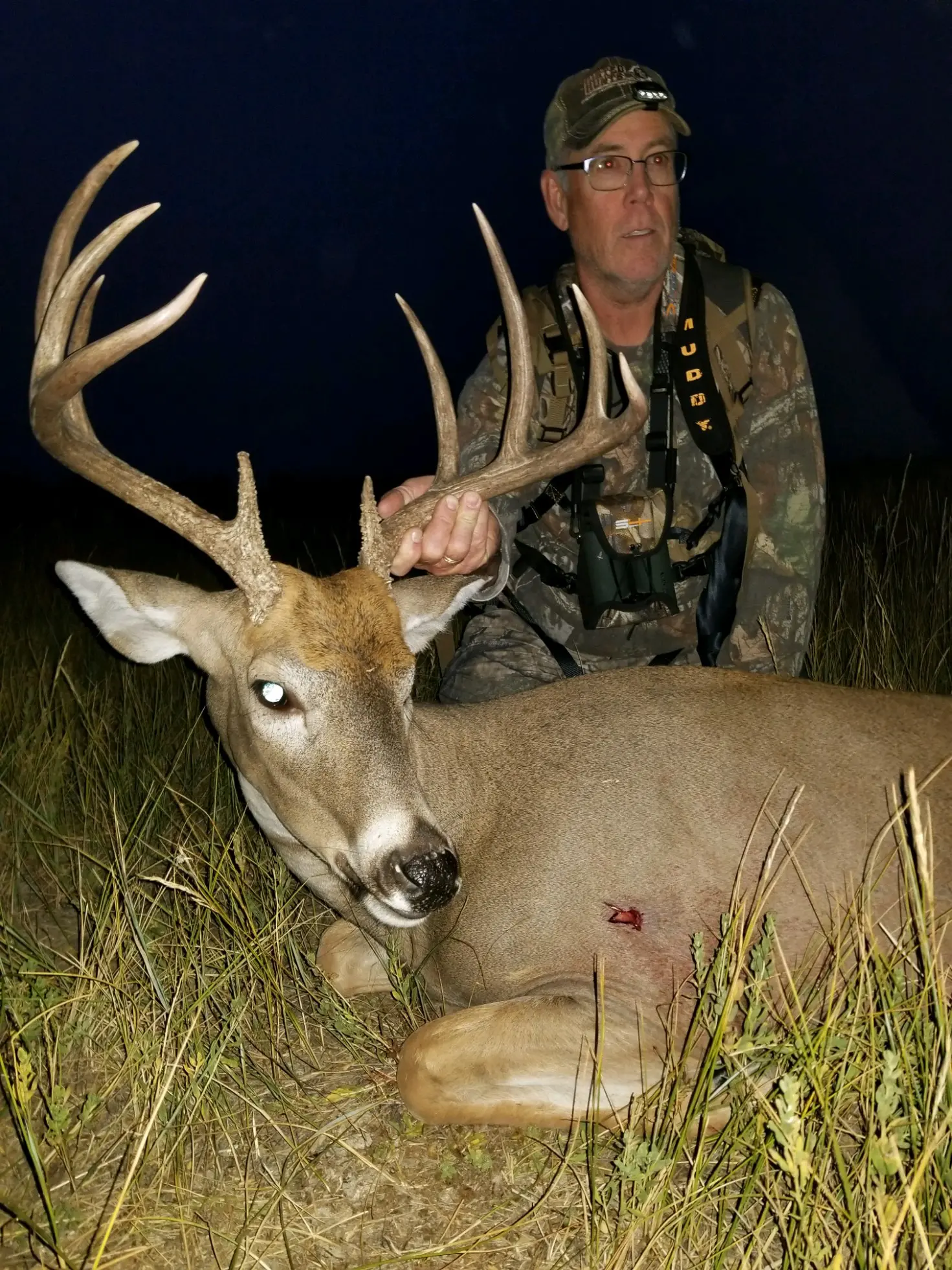 Montana Archery Whitetail Hunt 10448