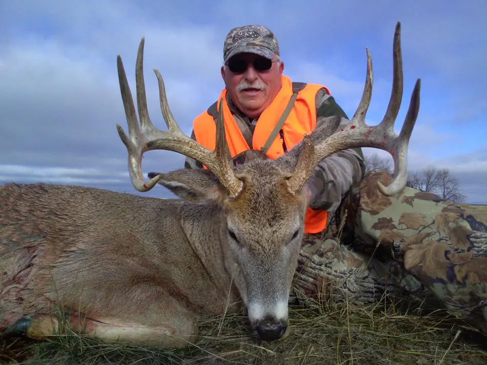 Montana Whitetail Hunt 10513 - Image 3