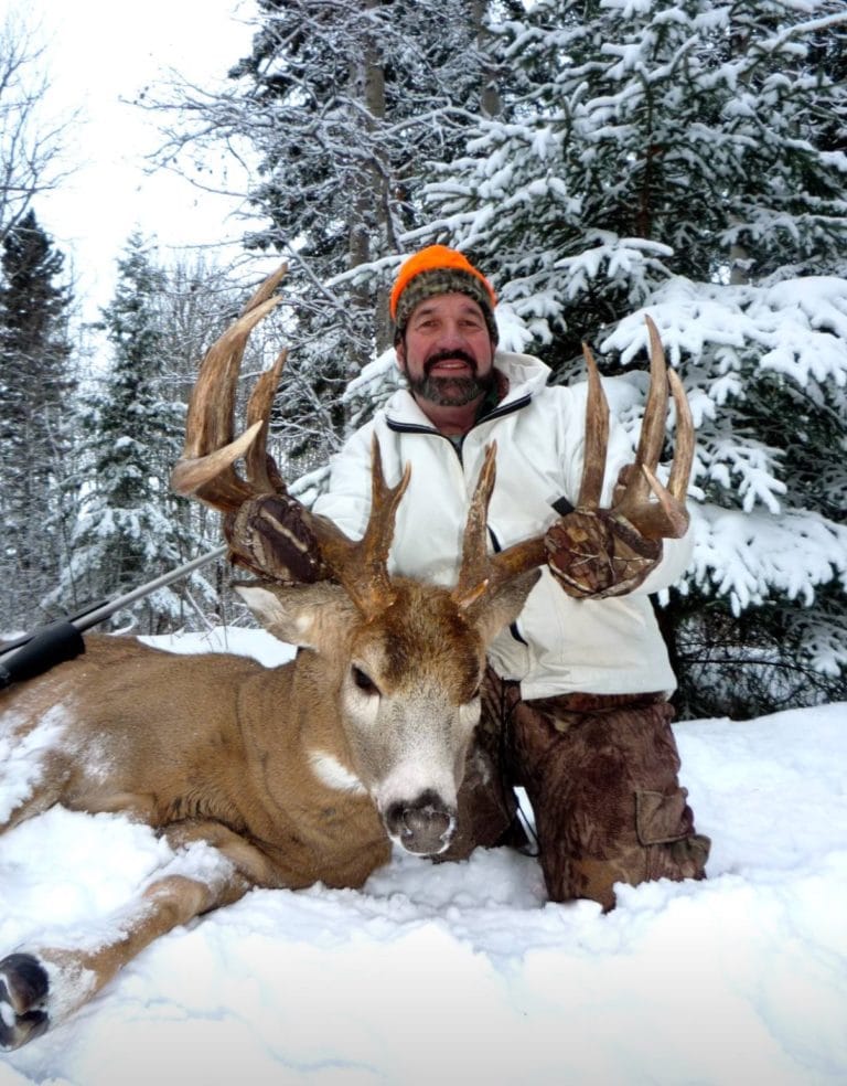 Saskatchewan Whitetail Hunt 10521