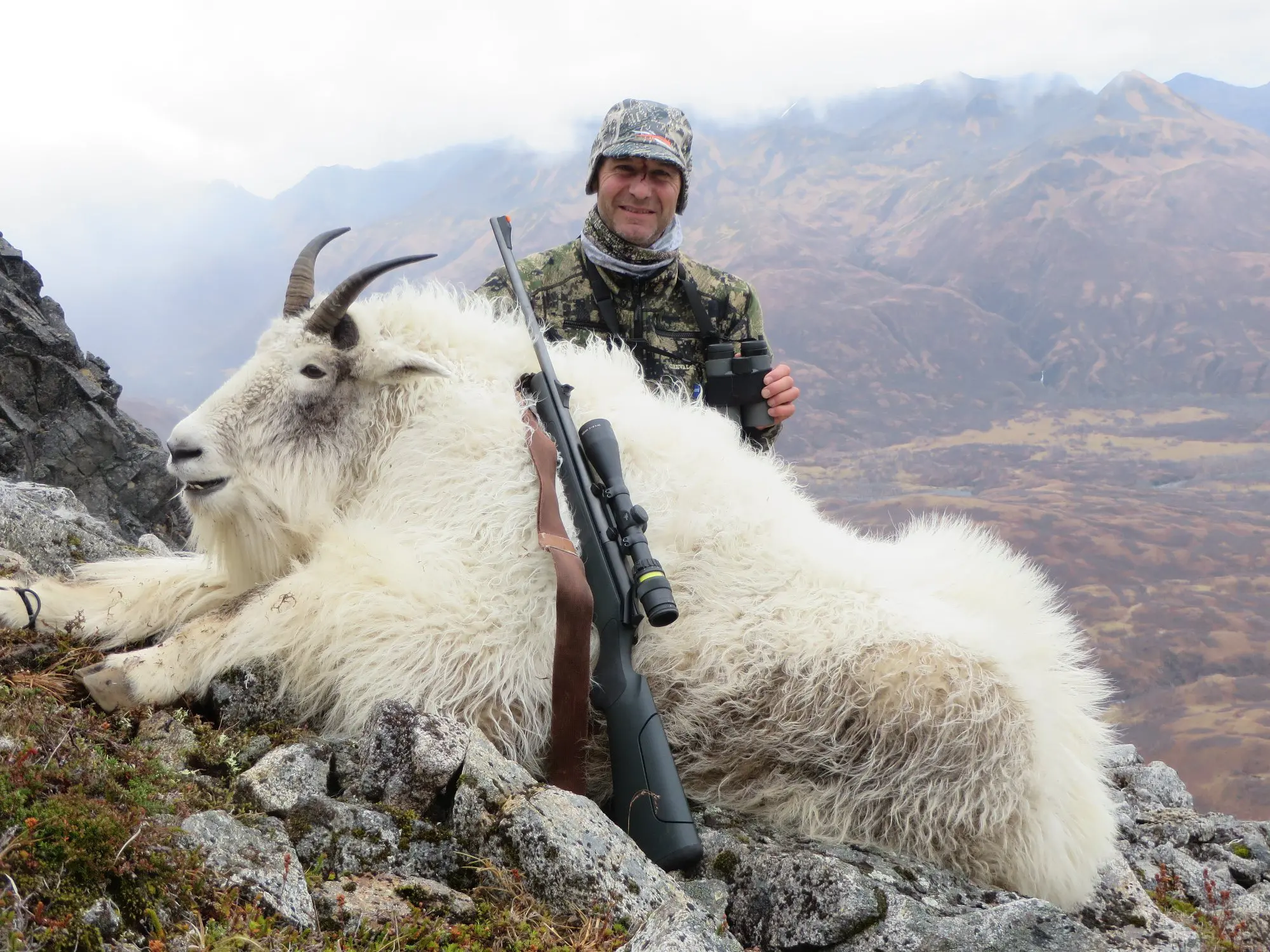 Alaska Mountain Goat Hunt 10650 - Image 3
