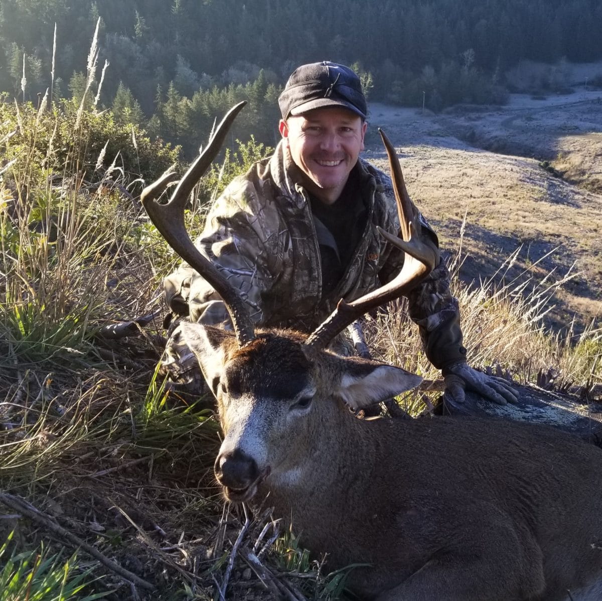 Oregon Columbia Blacktail Deer Hunt 10705