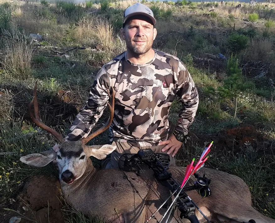 Oregon Columbia Blacktail Deer Hunt 10705 - Image 4