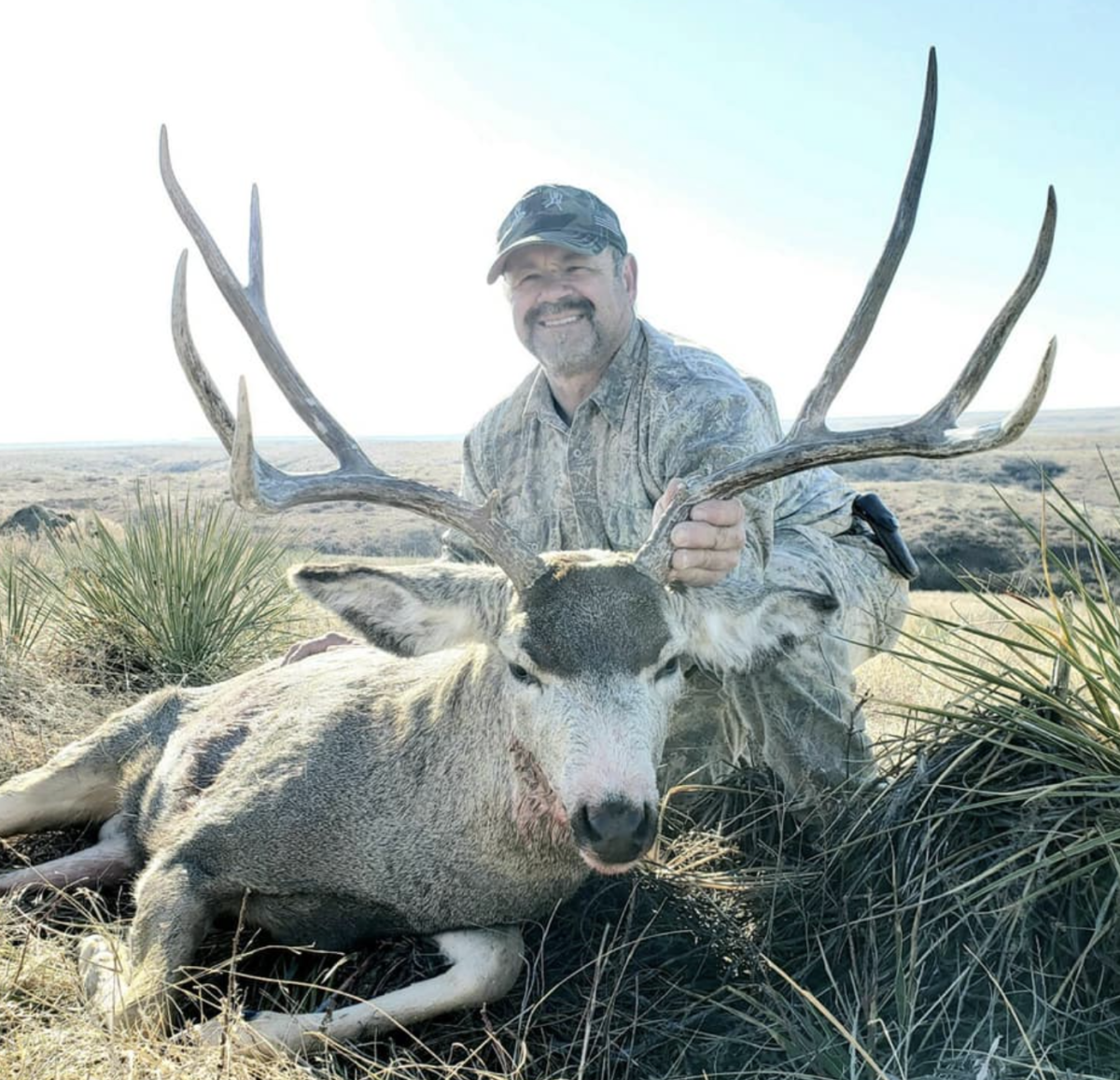 South Dakota Whitetail or Mule Deer Hunt 10711